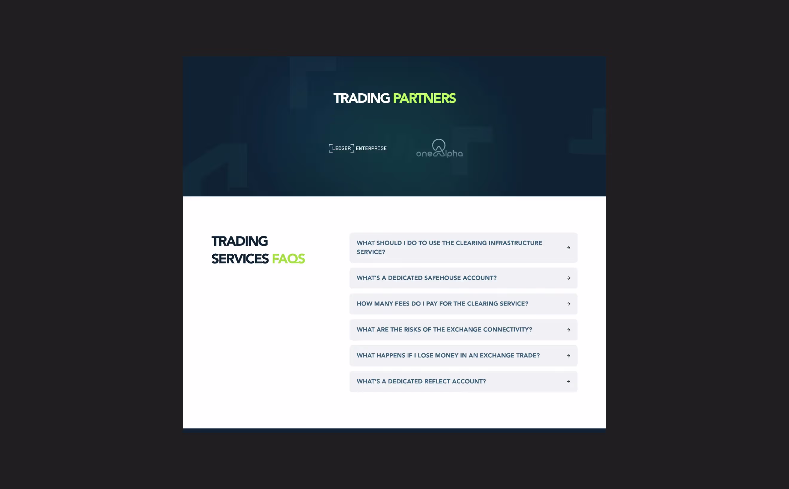 Sección de socios comerciales de Fortuna Custody con los logotipos de Ledger Enterprise y One Alpha sobre una lista de preguntas frecuentes de servicios de trading